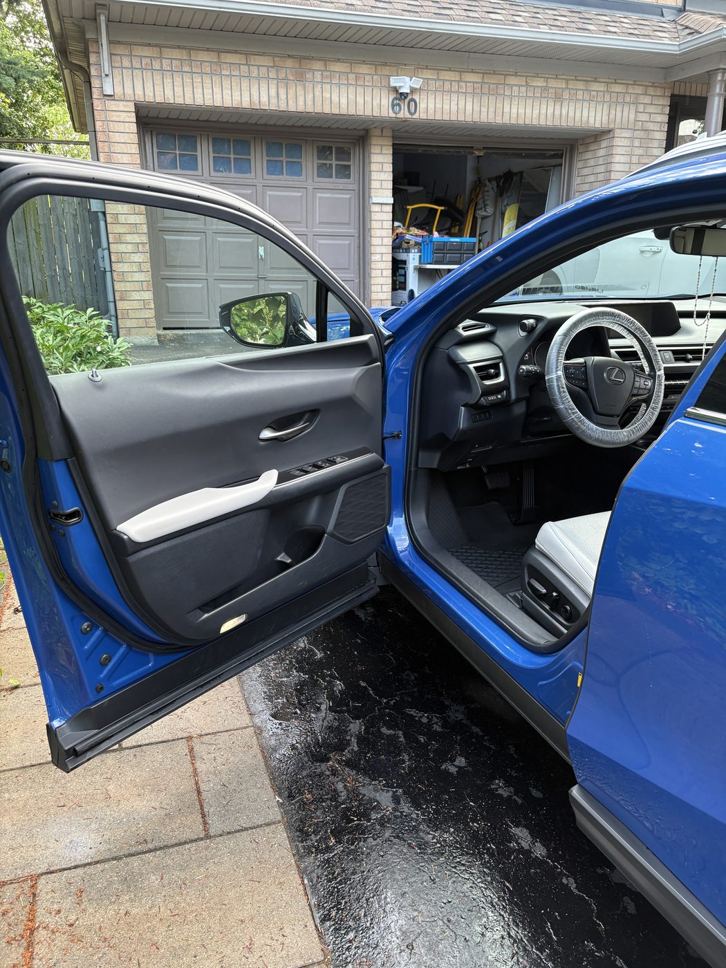 Lexus UX detailed interior