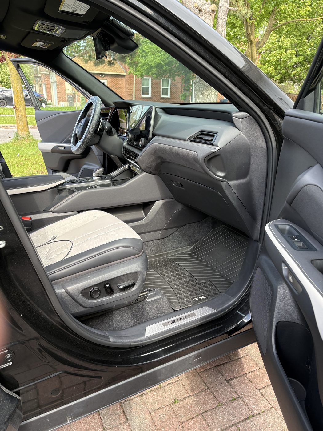 Lexus TX detailed interior