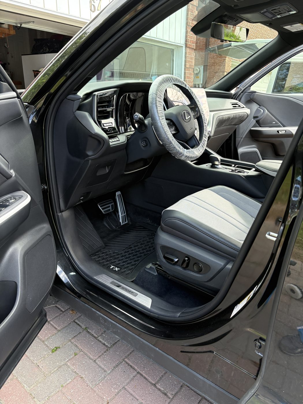 Lexus TX detailed interior